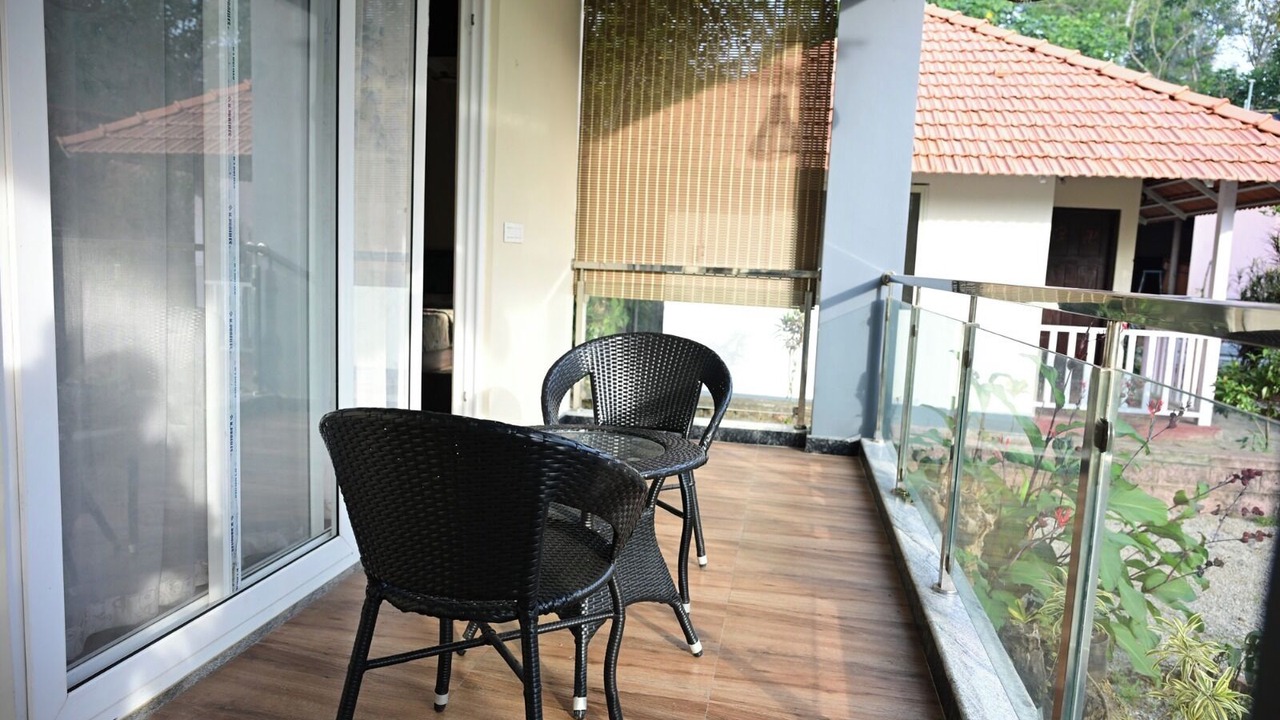 Photo of Patio Balcony in Madapura