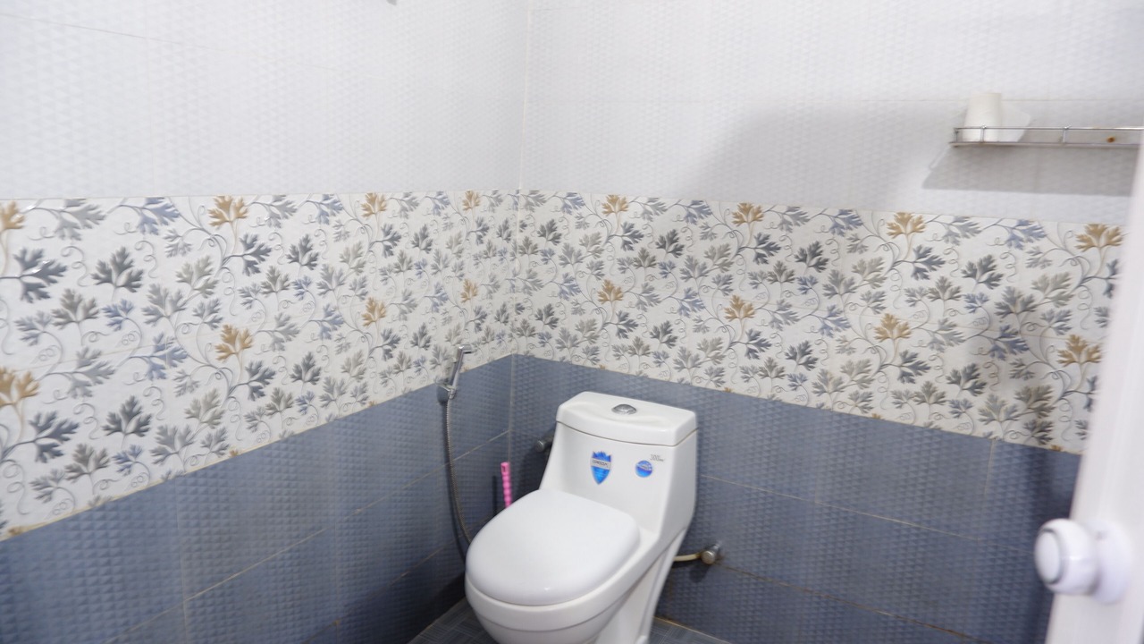 Photo of Bathroom in Ramakkalmedu
