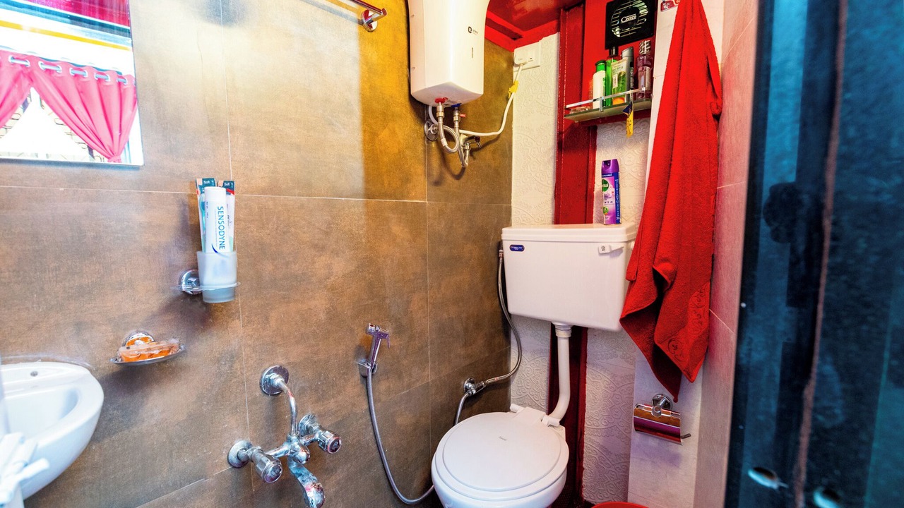 Photo of Bathroom in Bandra West