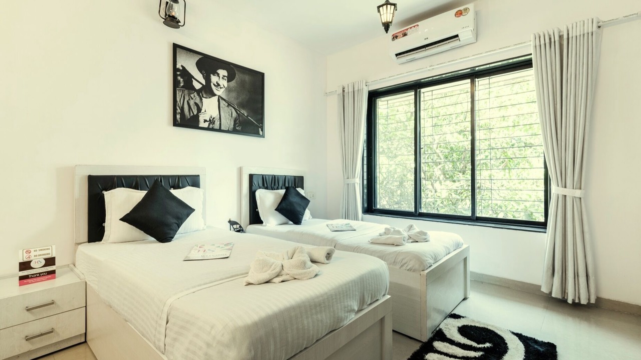 Photo of Bedroom in Kandivali East