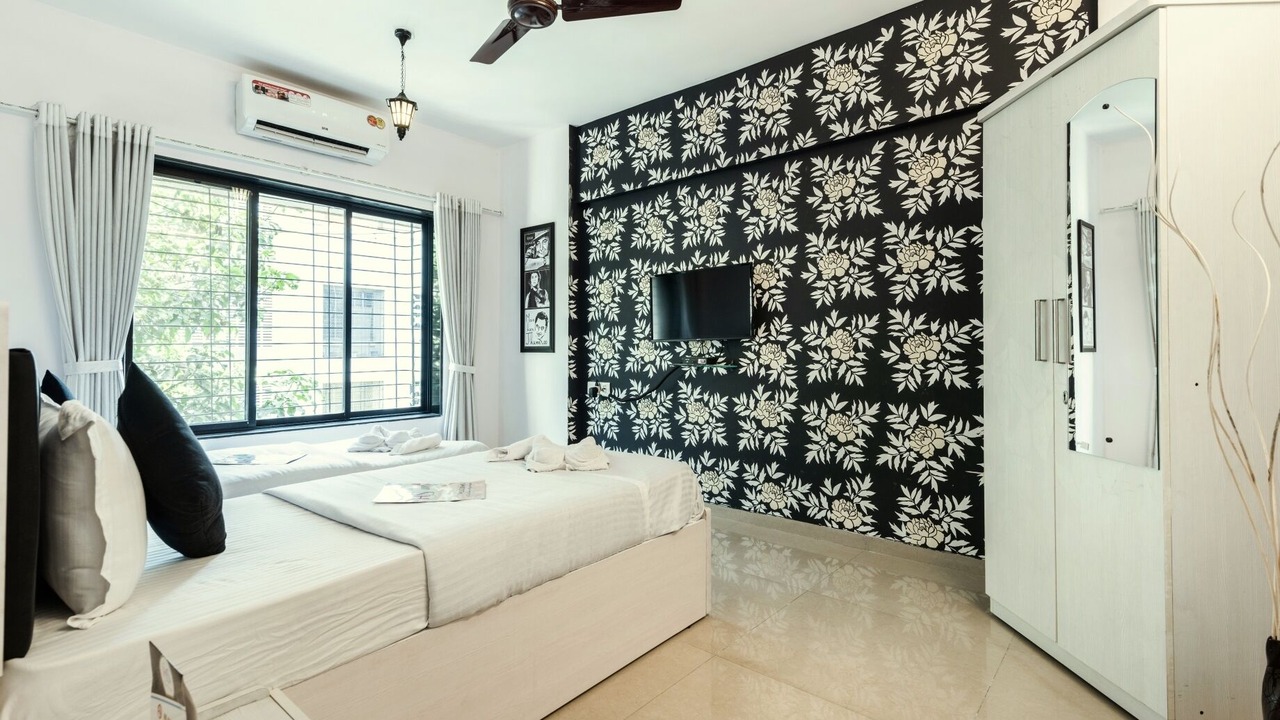 Photo of Bedroom in Kandivali East