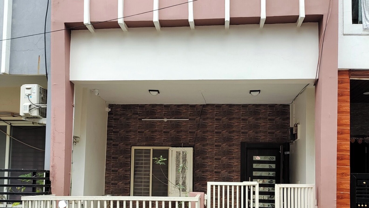 Photo of Outdoor in Rau