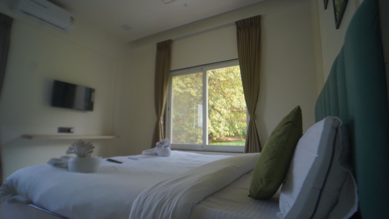 Photo of Bedroom in Mahabaleshwar