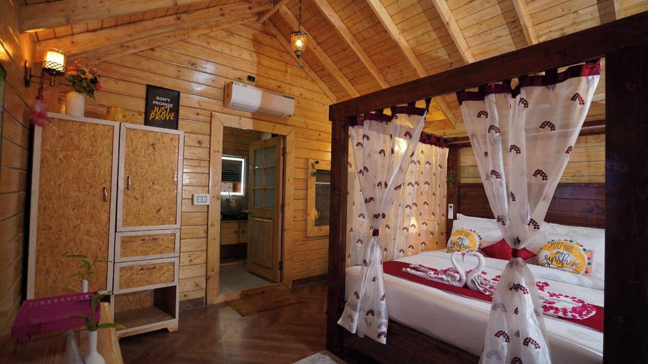 Photo of Bedroom in Kukatpalli