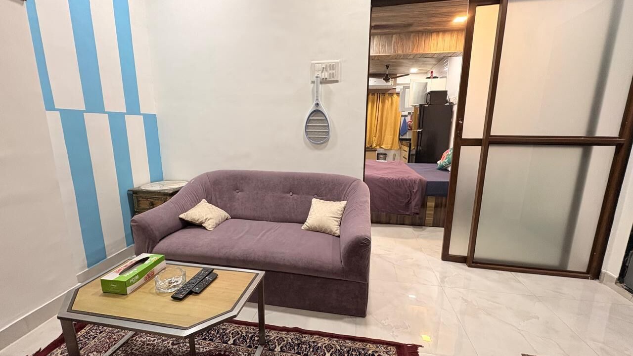 Photo of Livingroom in Pali Hill