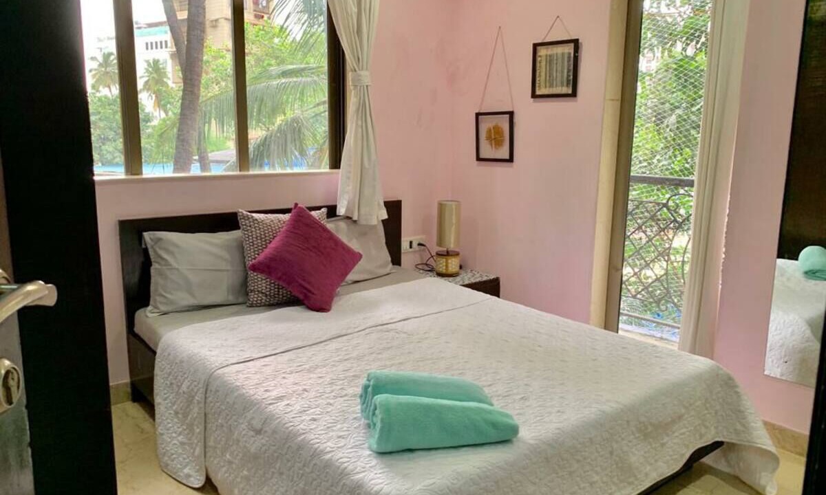 Photo of Bedroom in Pali Hill