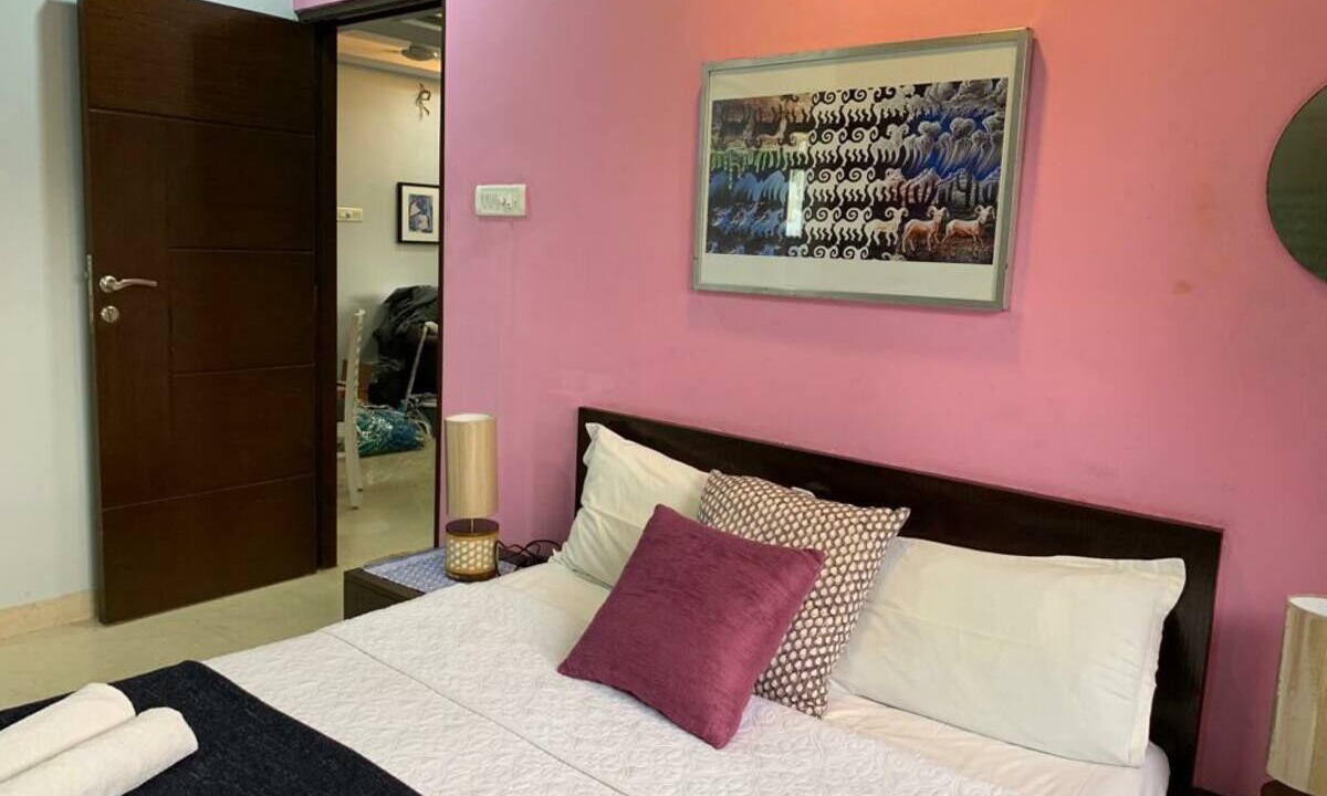 Photo of Bedroom in Pali Hill