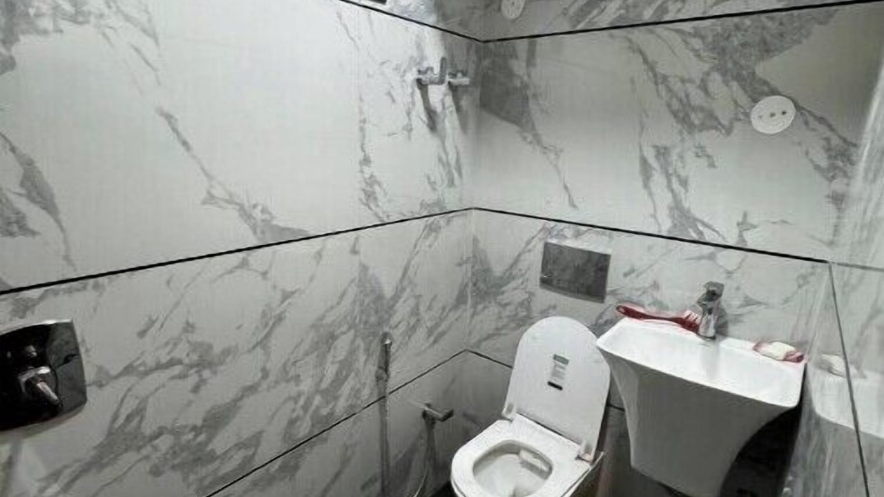 Photo of Bathroom in New Friends Colony
