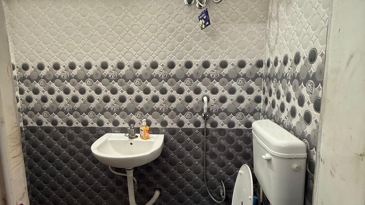 Photo of Bathroom in Kuilapalayam