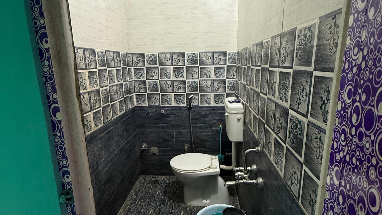 Photo of Bathroom in Kuilapalayam