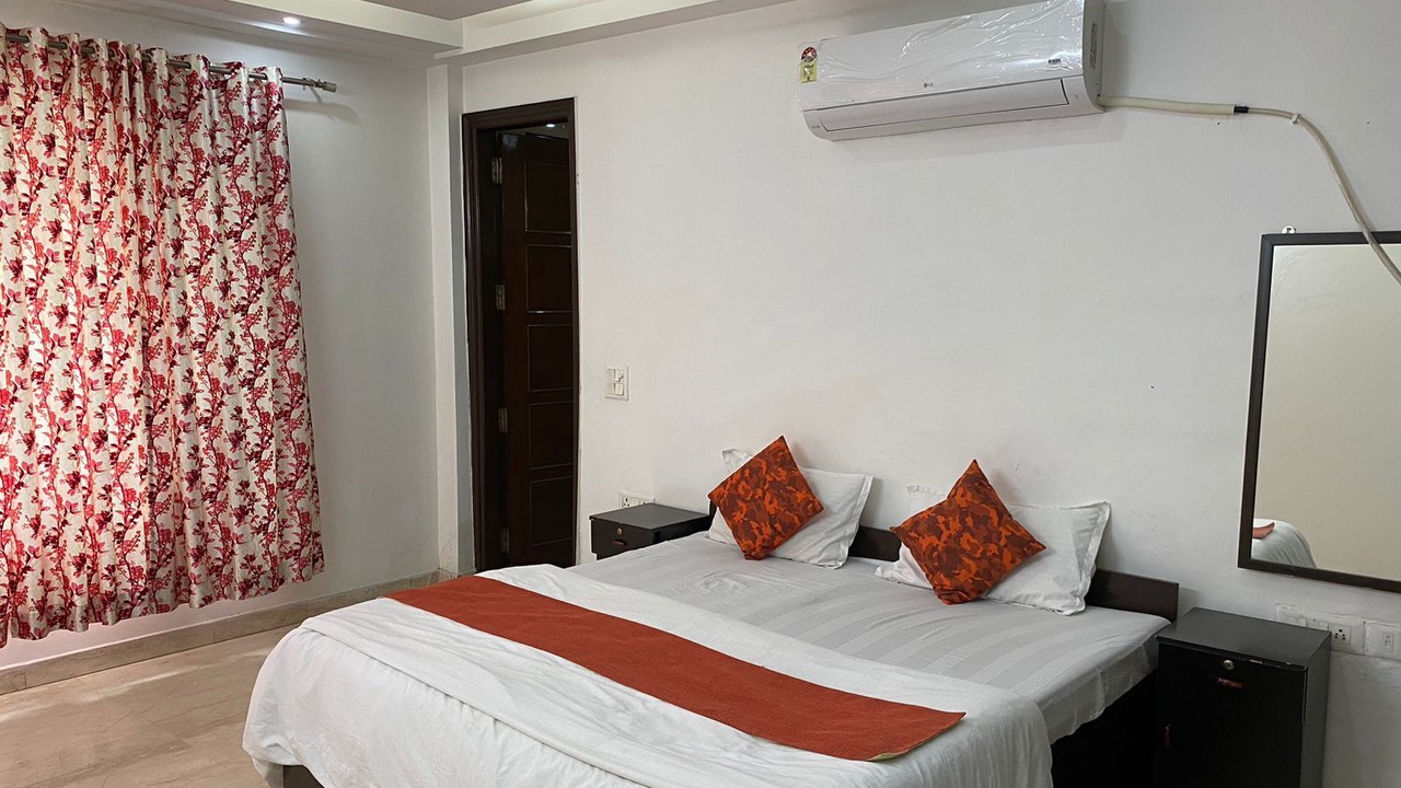 Photo of Bedroom in Saket