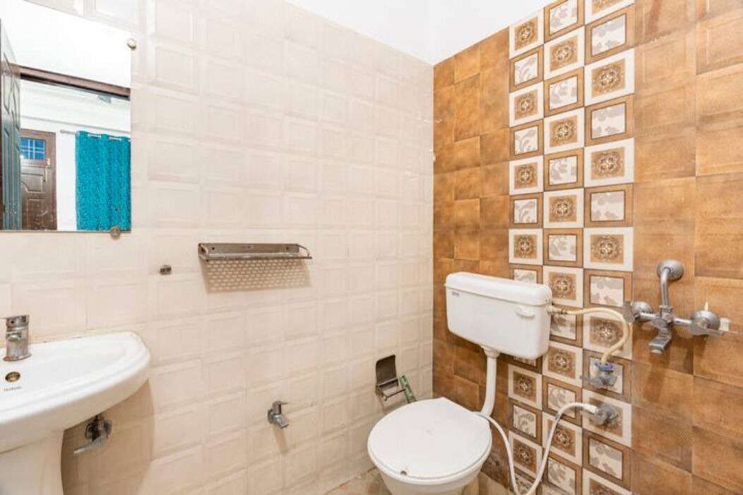 Photo of Bathroom in Tapovan