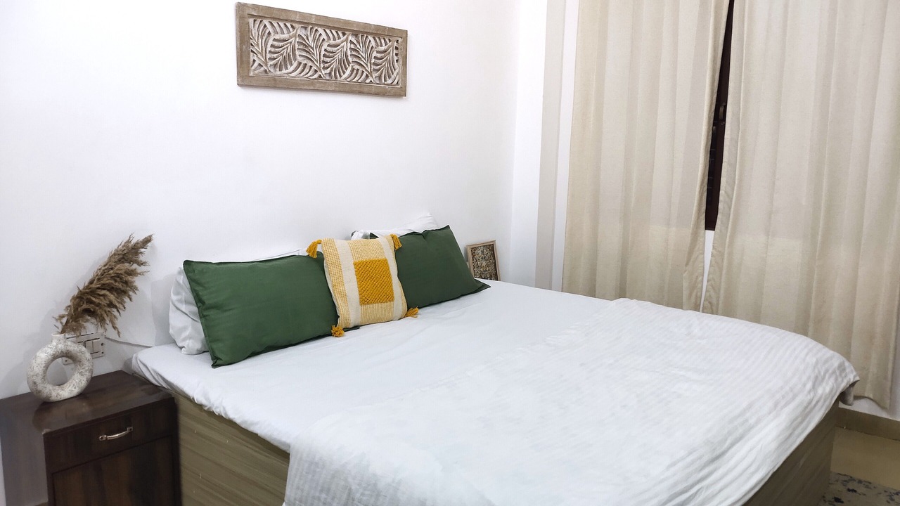 Photo of Bedroom in Tapovan