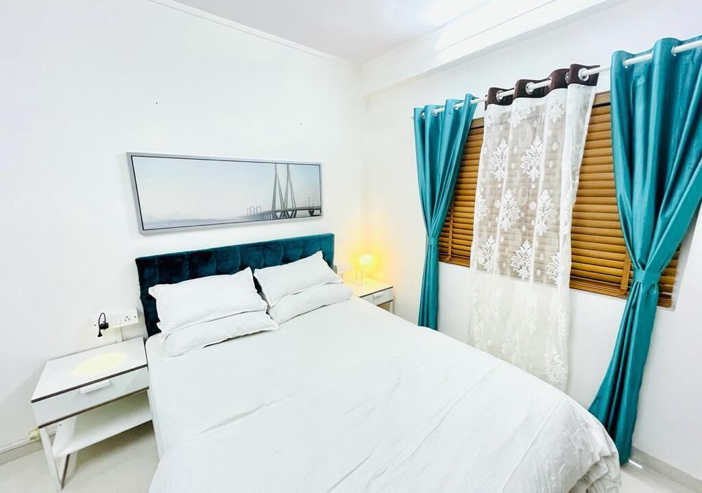 Photo of Bedroom in Pali Hill