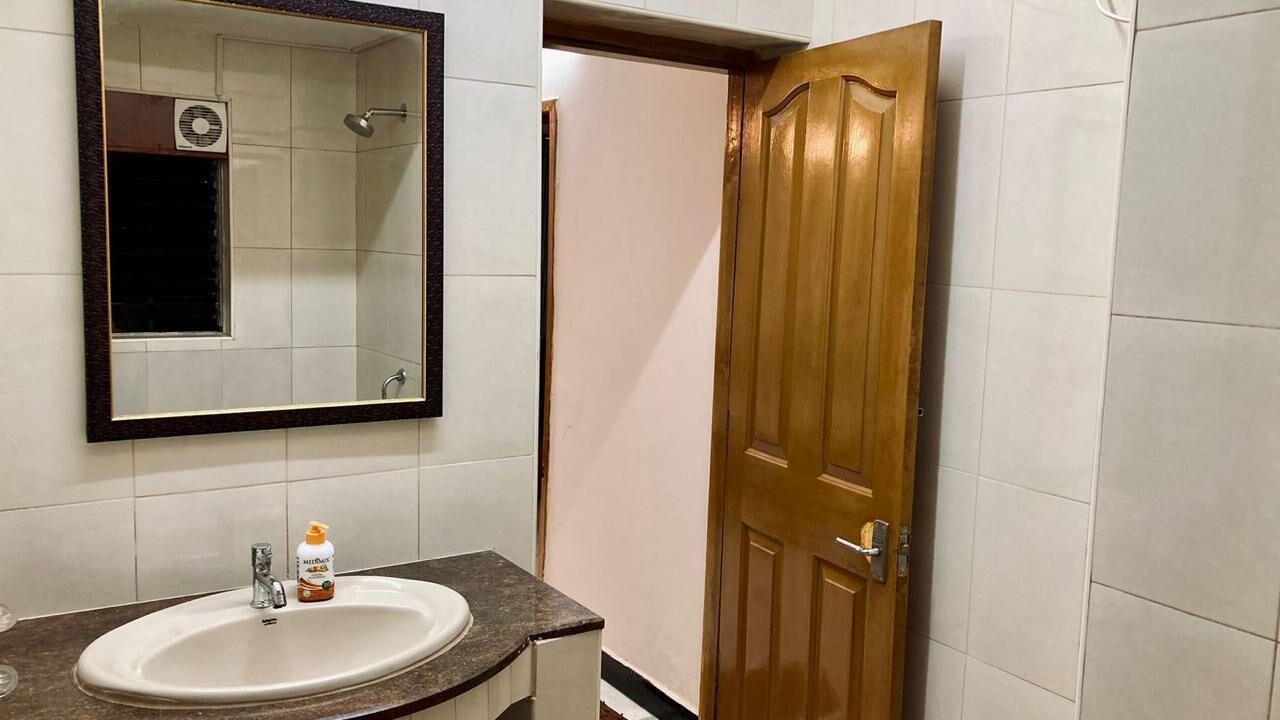 Photo of Bathroom in Egmore