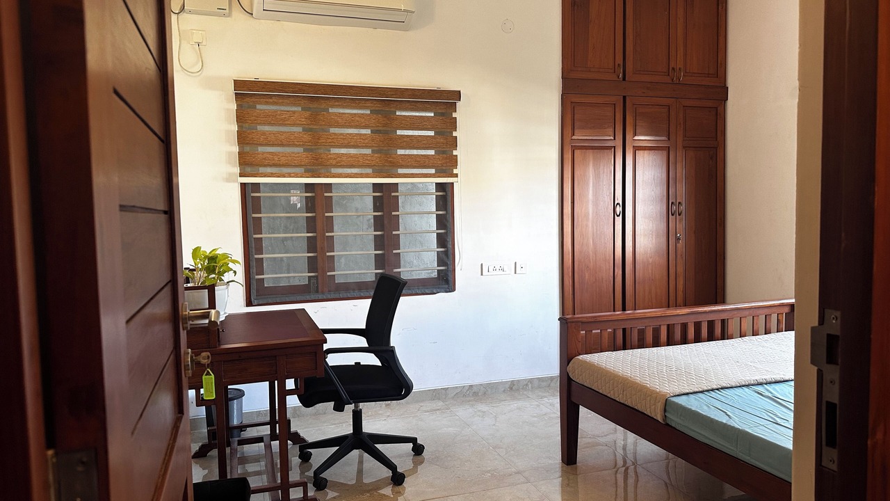 Photo of Bedroom in Pondicherry Beach