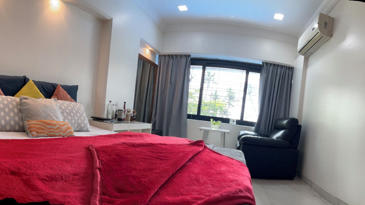 Photo of Bedroom in Juhu
