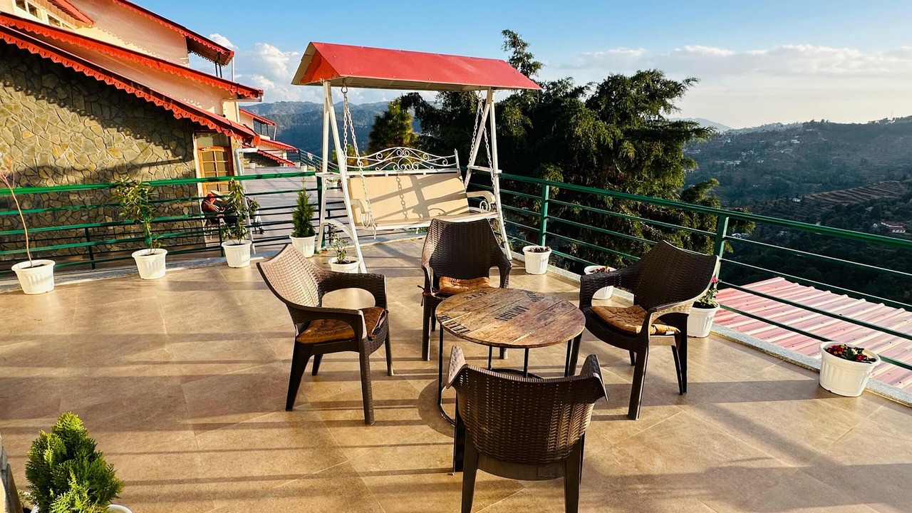 Photo of Patio Balcony in Mukteshwar
