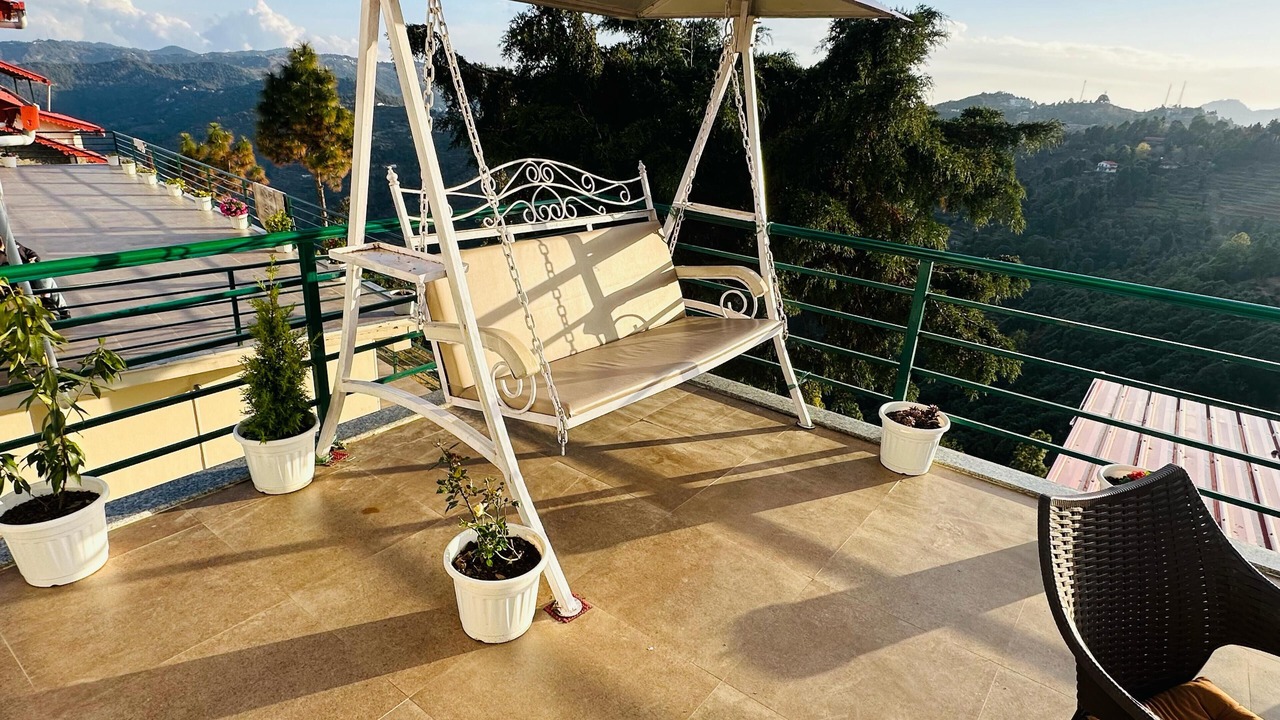 Photo of Patio Balcony in Mukteshwar