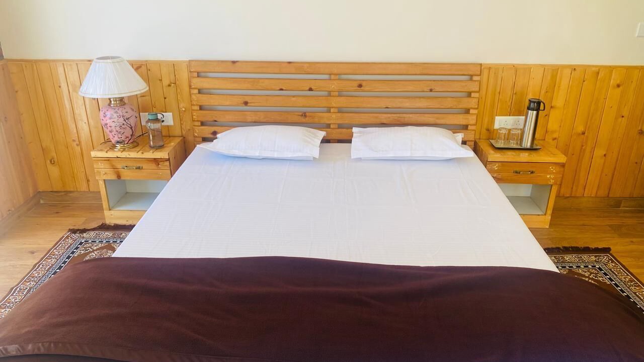 Photo of Bedroom in Mukteshwar