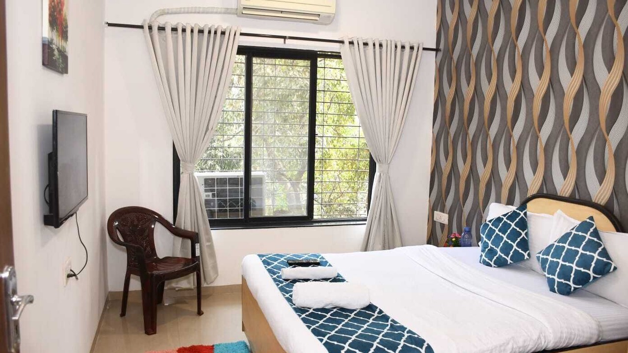 Photo of Bedroom in Kandivali East