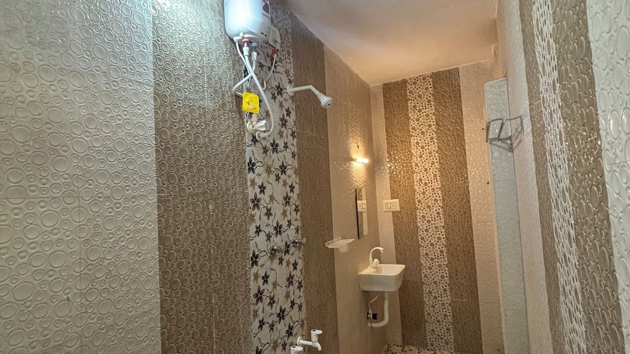 Photo of Bathroom in Mahabalipuram Beach