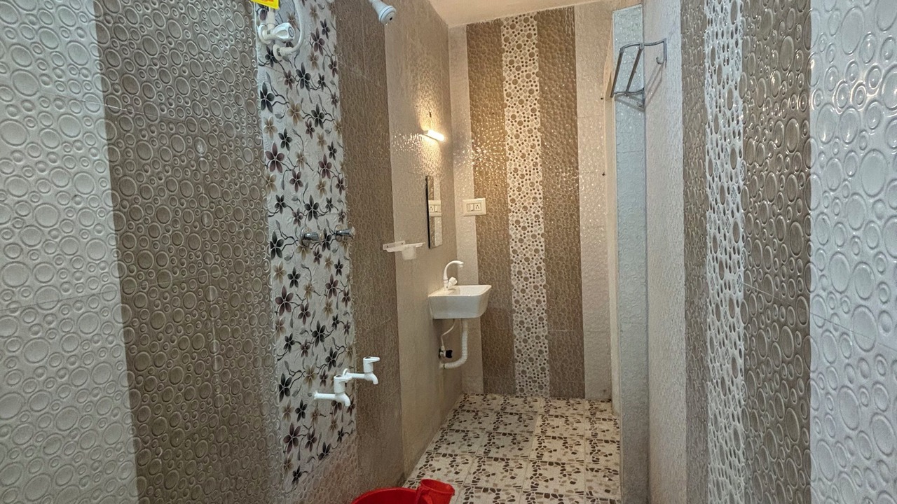 Photo of Bathroom in Mahabalipuram Beach