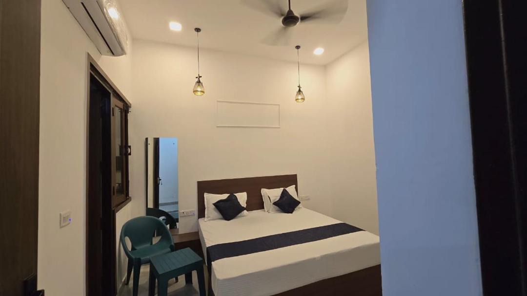 Photo of Bedroom in Khattalwada