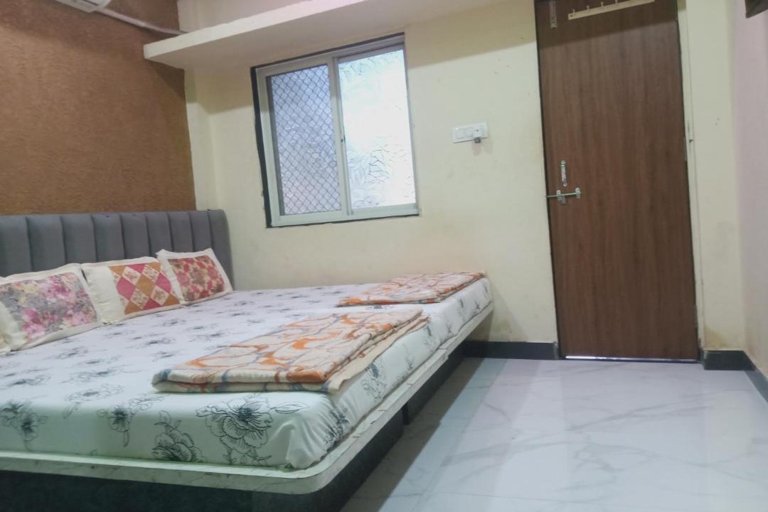 Photo of Bedroom in Omkareshwar