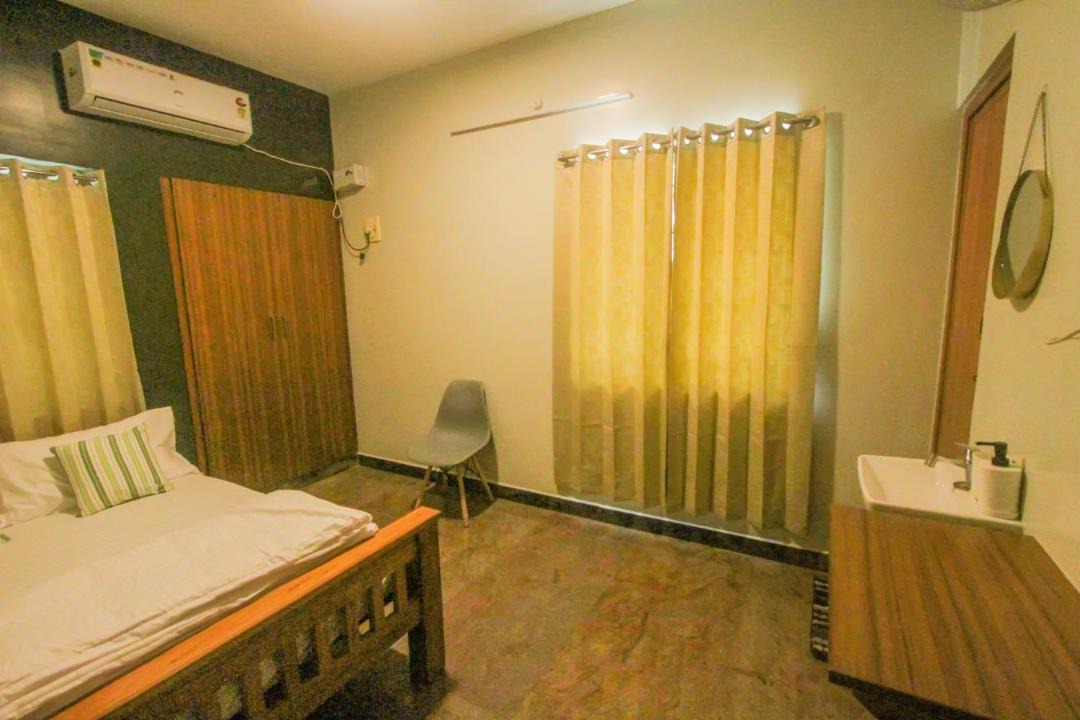 Photo of Bedroom in Tiruchirappalli
