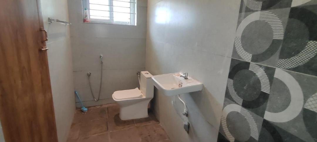 Photo of Bathroom in Sirumalai