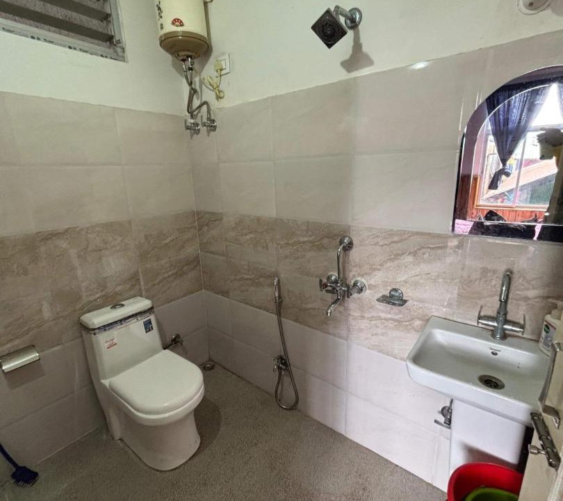 Photo of Bathroom in Lava