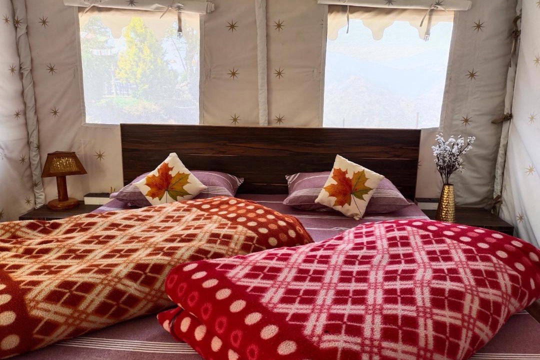 Photo of Bedroom in Naina Range