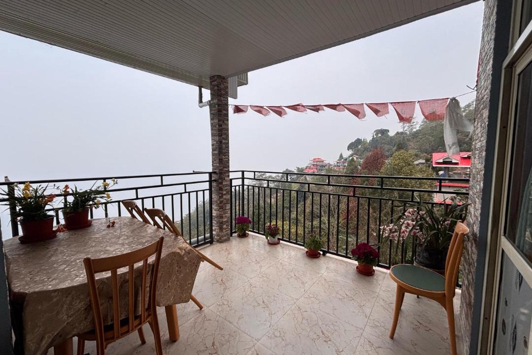 Photo of Patio Balcony in Rishop