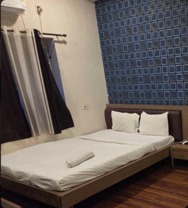 Photo of Bedroom in Sector V