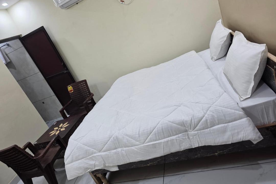 Photo of Bedroom in Mayapur