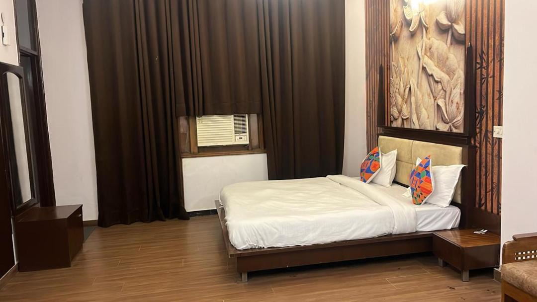 Photo of Bedroom in Kalkaji
