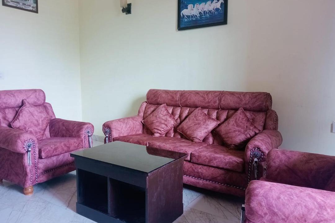 Photo of Livingroom in Vedic Village