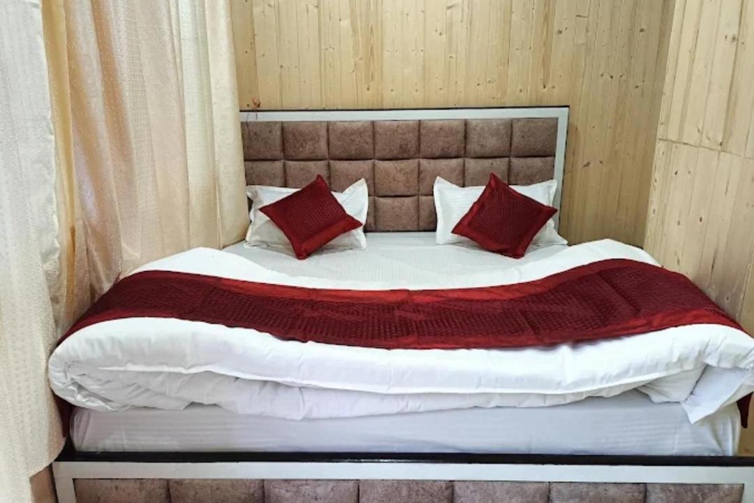 Photo of Bedroom in Gangotri