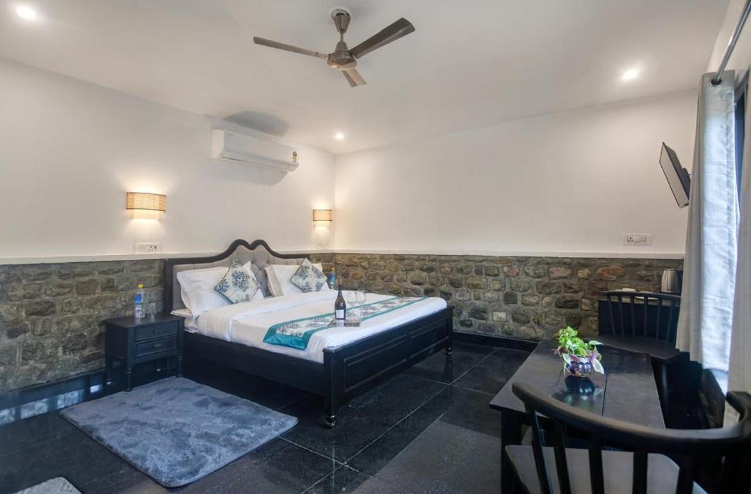 Photo of Bedroom in Jakh