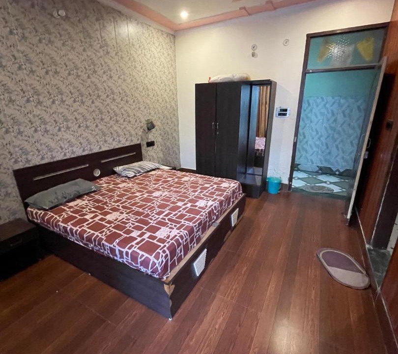 Photo of Bedroom in Tapovan