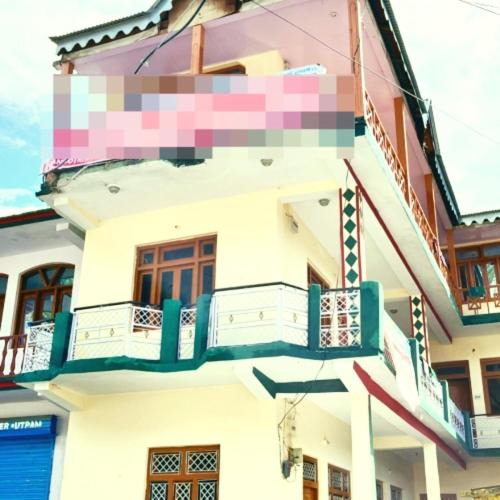 Photo of Others in Bhatwari
