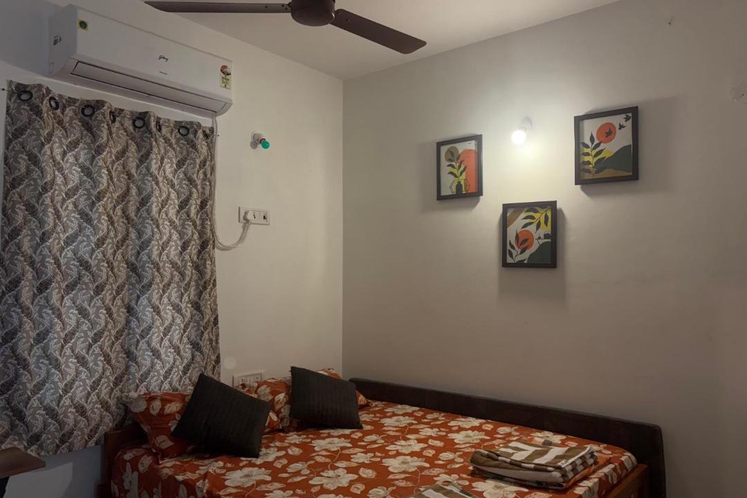 Photo of Bedroom in Perungalathur