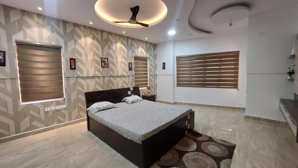 Photo of Bedroom in Valasaravakkam