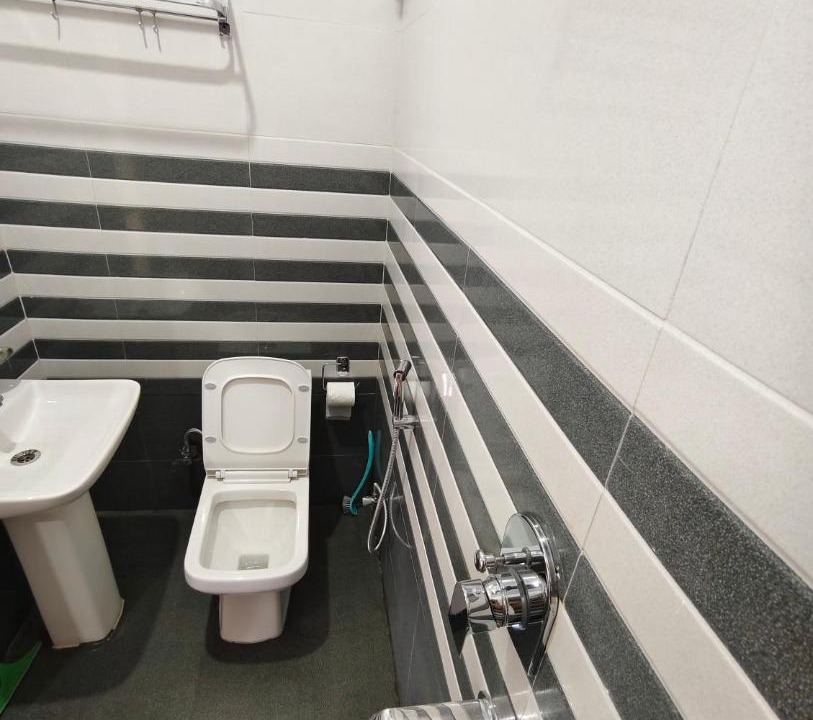Photo of Bathroom in Tapovan