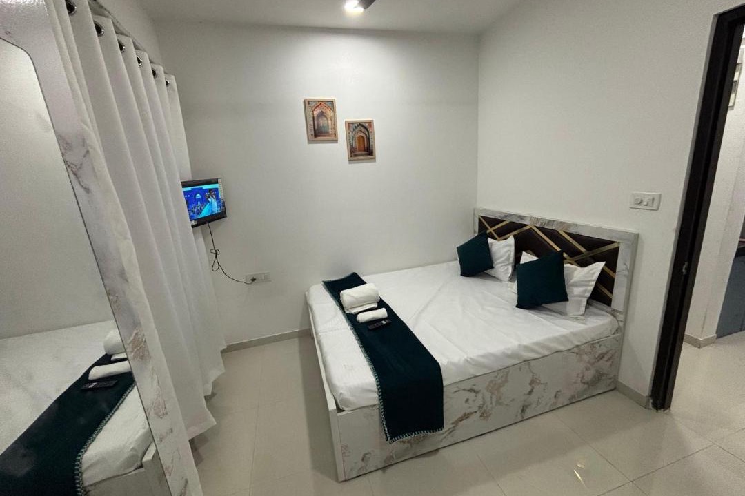 Photo of Bedroom in Kandivali East