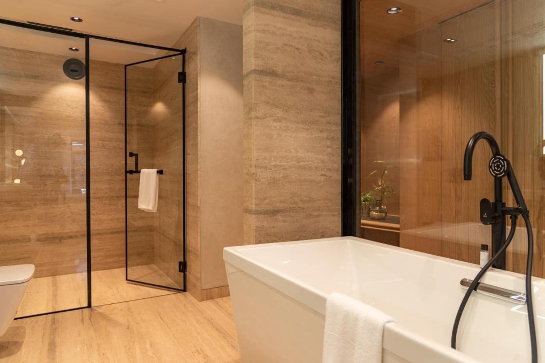 Photo of Bathroom in Mahabaleshwar