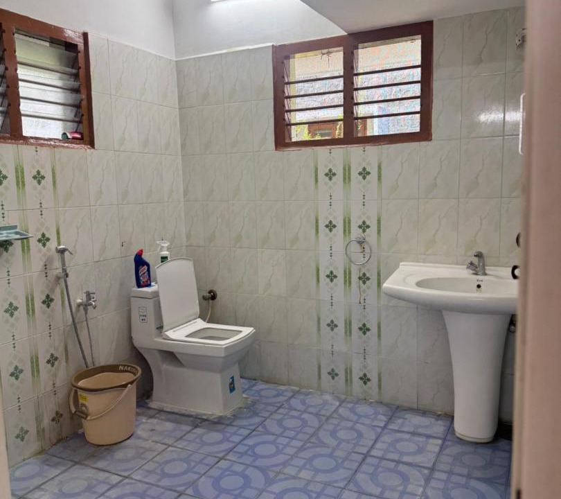 Photo of Bathroom in Tiruvannamalai