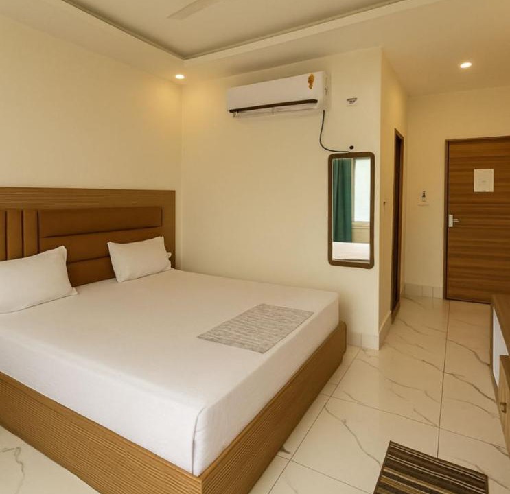Photo of Bedroom in Tapovan