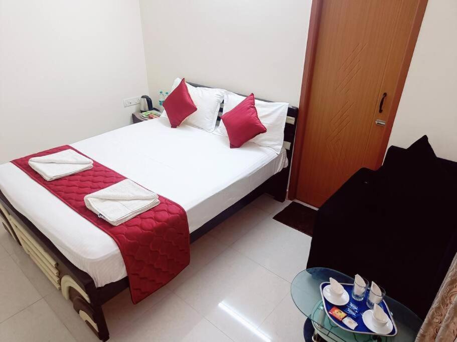 Photo of Bedroom in Valasaravakkam